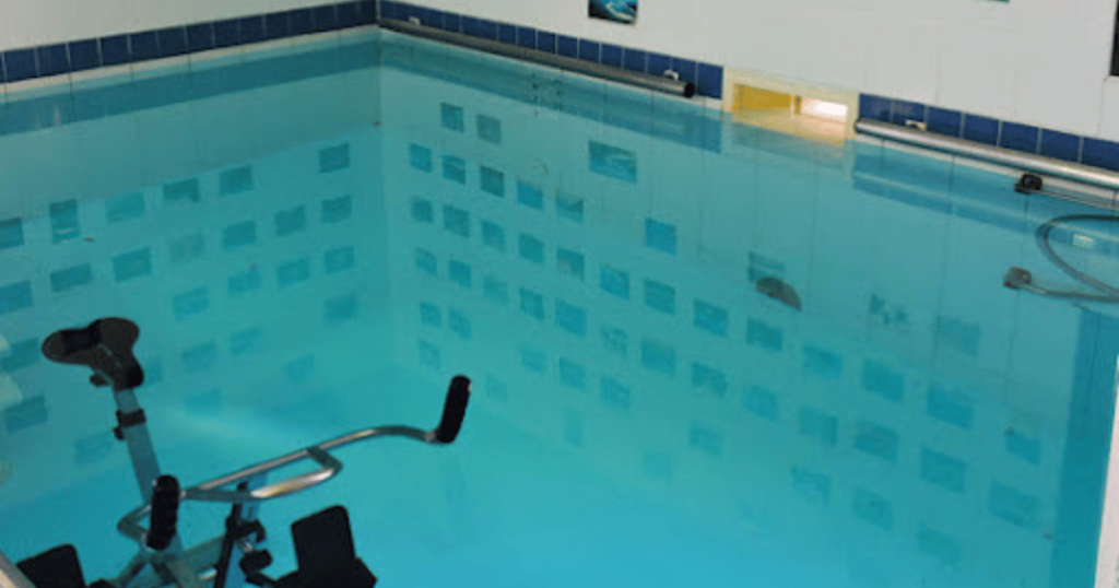 piscine balnéothérapie aquabike Aubais